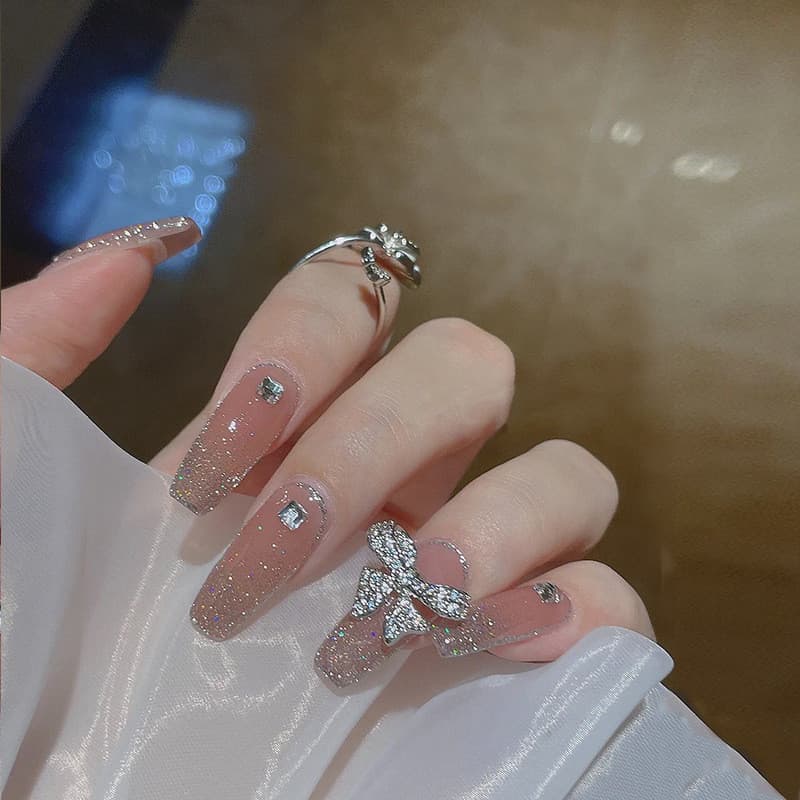 Unhas postiças curtas, feitas à mão, com efeito iluminador de pele e design de borboleta, modelo UQB1