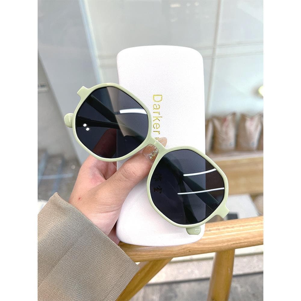 Óculos de sol feminino 2021 novo estilo na moda óculos de alta qualidade masculino à prova de ultravioleta rosto redondo