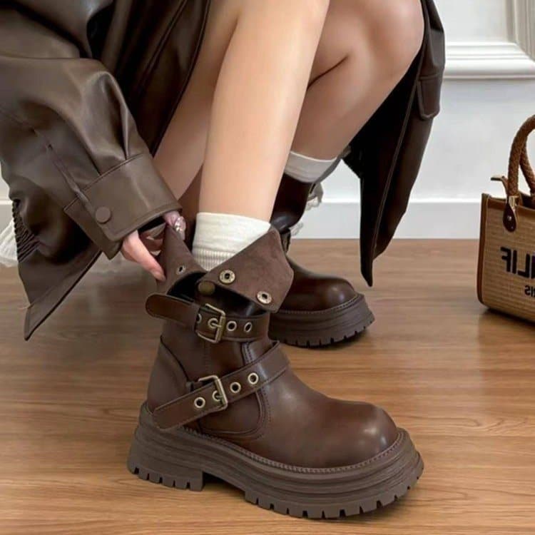Botas de cano curto, botas Martin, verão e outono, estilo western, marrom, novo modelo, cano médio, feminino retrô 2025,