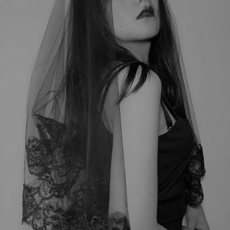 Uma Camada Bordado Véu Noiva Mantilla Preto Floral Renda Halloween Cosplay Acessórios Cabelo Sheer