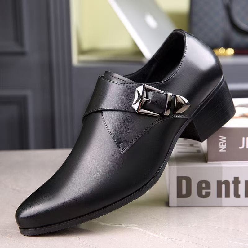 2026 primavera novo estilo de negócios Formal Wear sapatos de couro de salto alto tendência da moda masculina dedo do pé