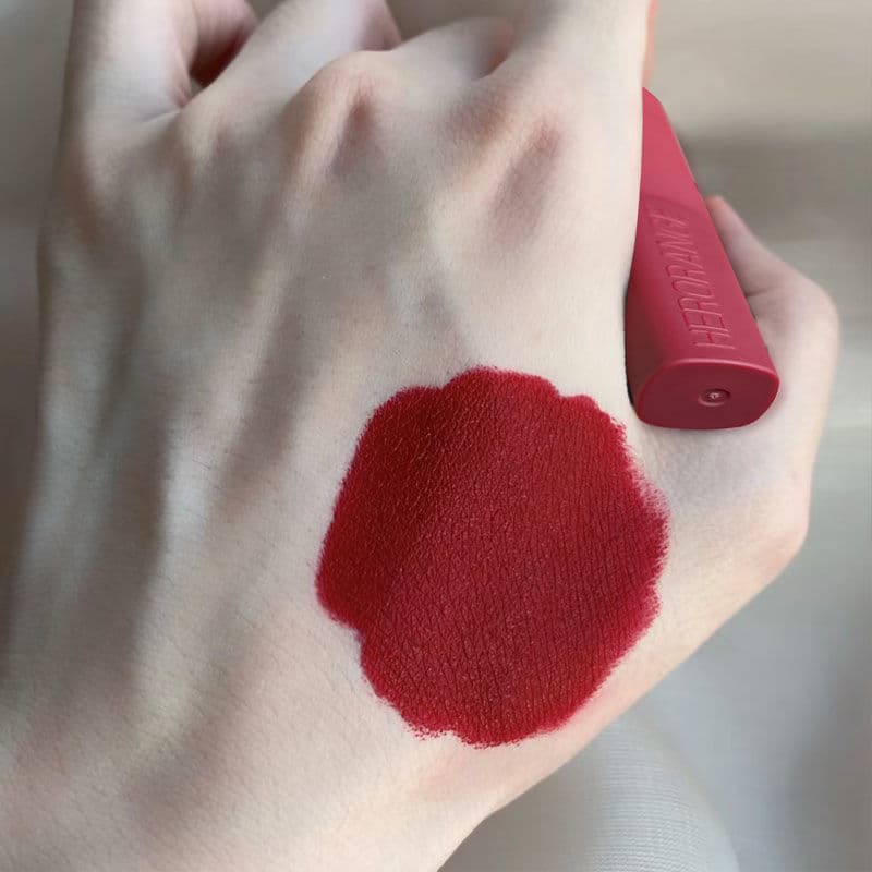High-End sentimento campo frito pó vermelho chá marrom elegante fosco batom macio glutinoso Taro em pó roxo fosco esmalt