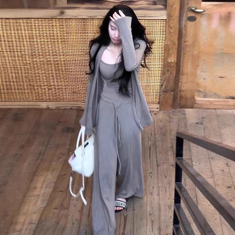 Frio solto sentimento estilo coreano Popular deste ano venda quente vestindo três peças feminino outono novo estilo topo