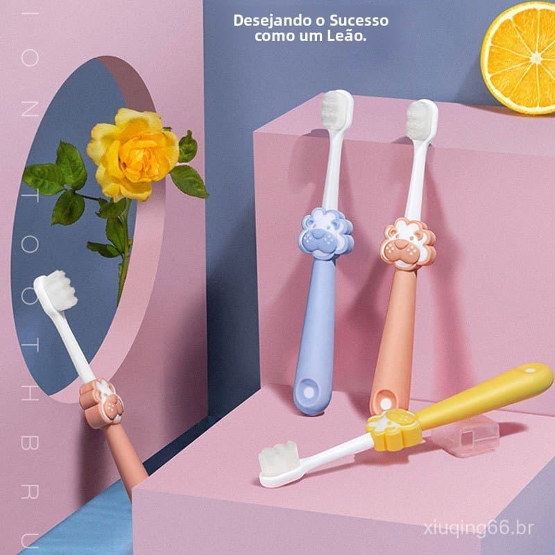 Escova de Dentes Infantil de Cerdas Macias para Proteção da Gengiva, para Idades de 2 a 12 Anos, Design de Leão de Desen