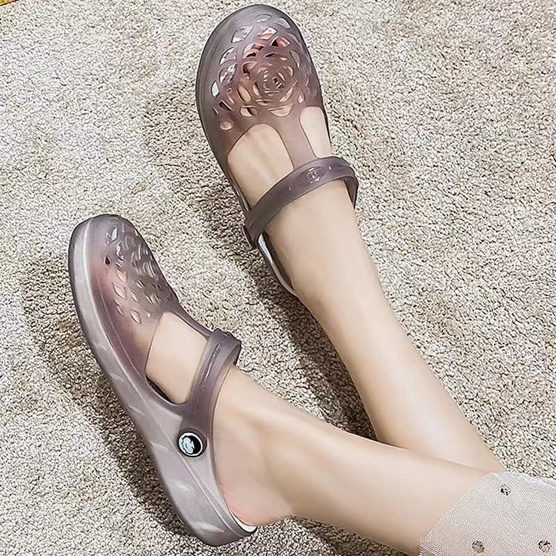 Sandálias femininas verão geléia buraco sapatos femininos chinelos novo estilo de meia-idade mãe sapatos de praia Mary J