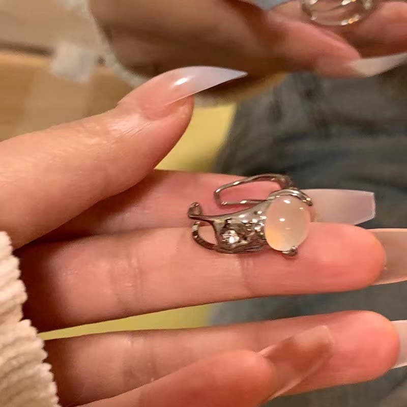 Anel de pedra da lua exclusivo Design feminino nicho High-End luz luxo ins estudante anel de dedo indicador ajustável an