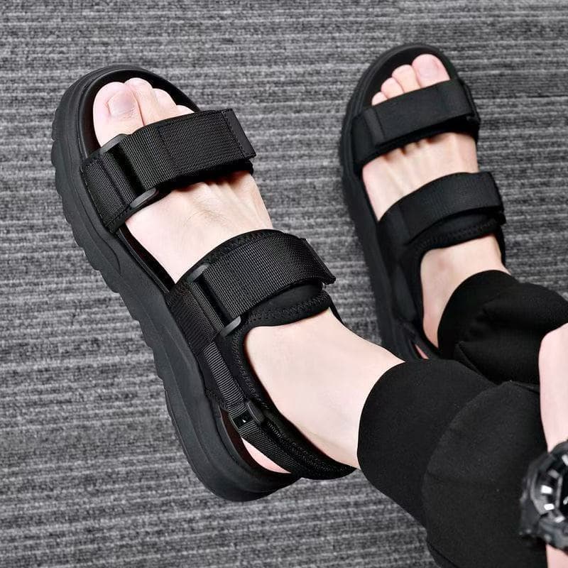 Sandálias masculinas Velcro 2026 novo estilo verão sola grossa na moda aumento exterior usar sola macia antiderrapante s