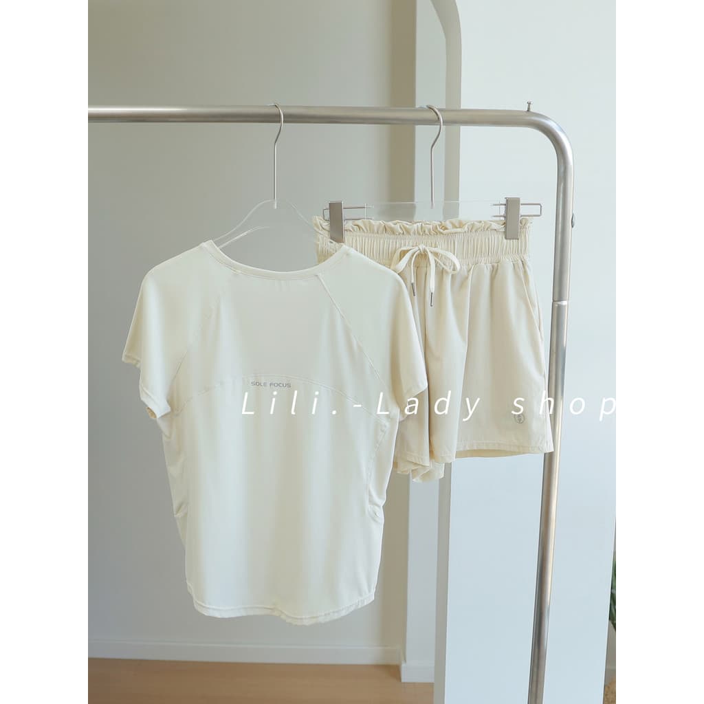 Terno esportivo feminino 2026 novo estilo Yoga Wear ginásio profissional correndo camiseta de manga curta terno de trein