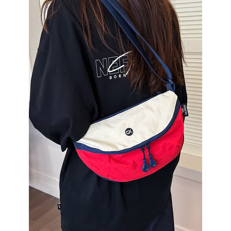 Estilo coreano contraste cor lona pequena bolsa feminina 2026 novo estilo Casual All-Match saco de bolinho de um ombro l