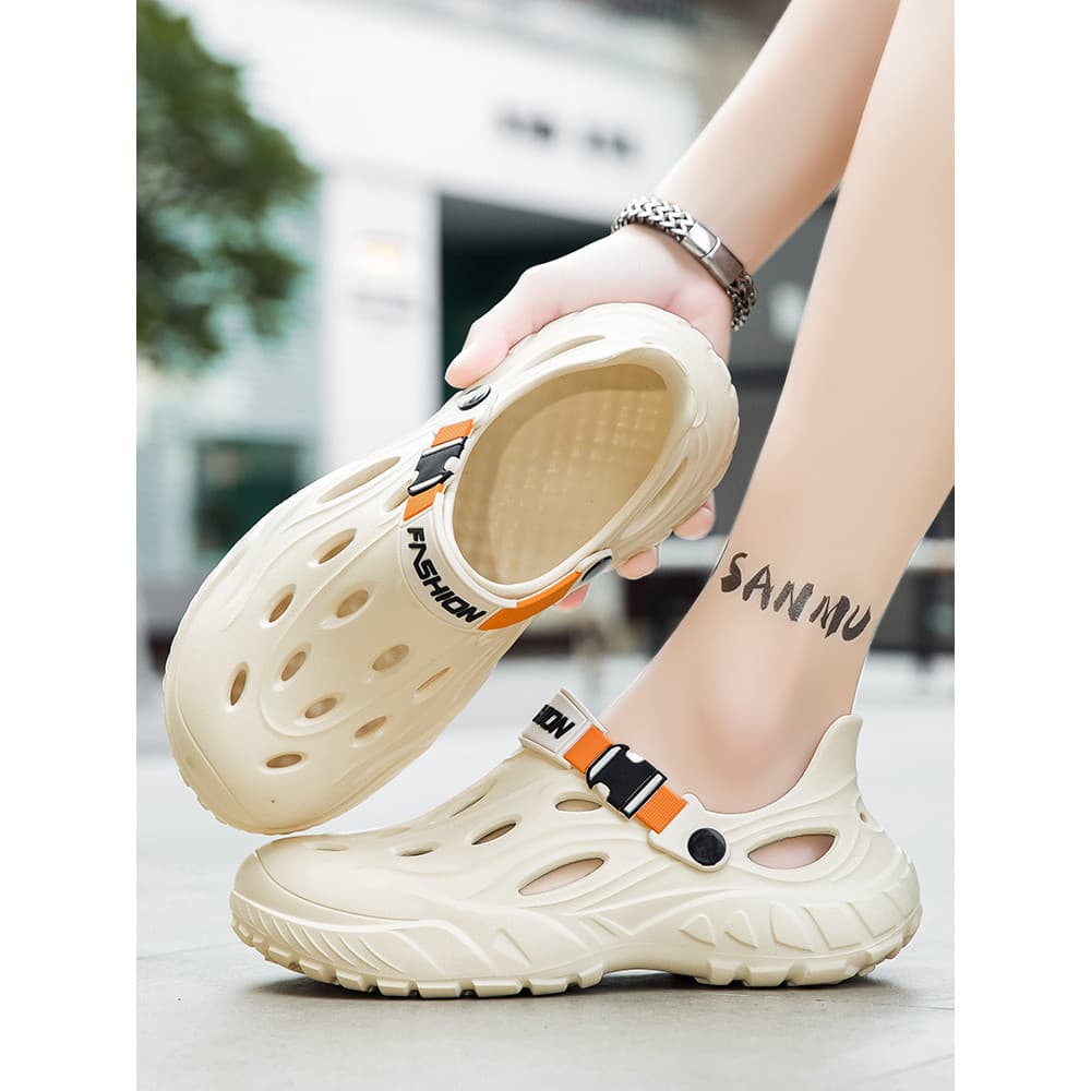 Buraco sapatos masculinos verão novo estilo antiderrapante All-Inclusive chinelos esportivos merda-piso sandálias de pra
