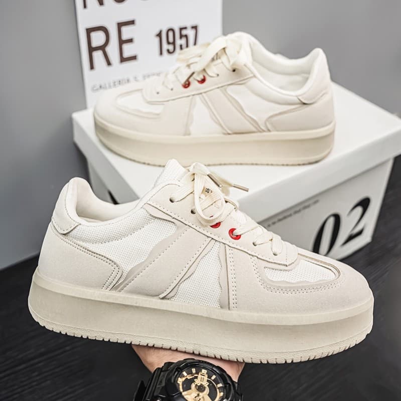 Sapatos masculinos de treinamento alemão 2025 novo estilo verão malha respirável Forrest Gump tênis de sola grossa aumen