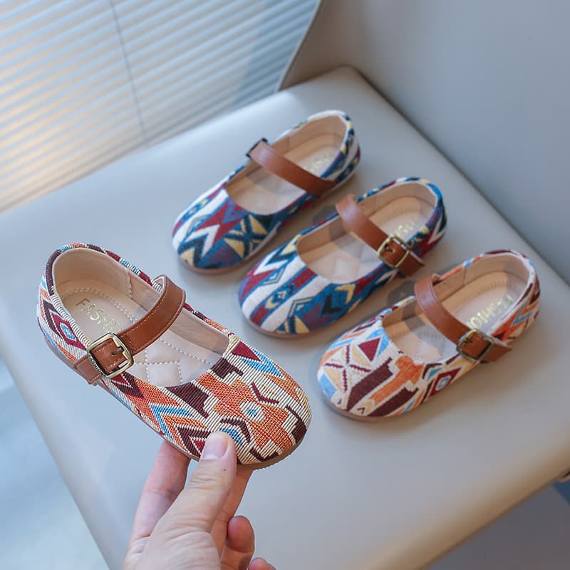 2026 primavera outono novo estilo estilo étnico meninas sapatos de princesa antiderrapante sola macia sapatos de bebê