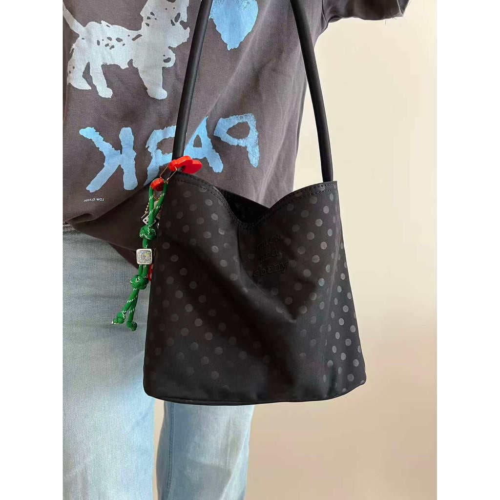bolsa transversal feminino Bolsa Coreia coreia mucu e ébano náilon tridimensional minimalista destaque ponto Horizontal
