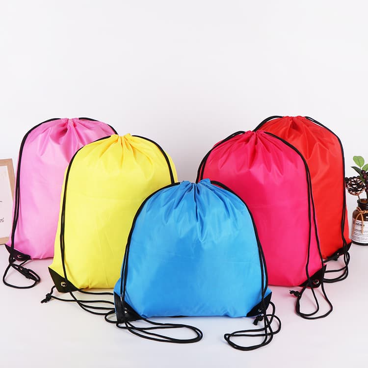 Saco de poliéster em branco com cordão, saco de armazenamento esportivo ao ar livre em tecido Oxford com cordão, saco im