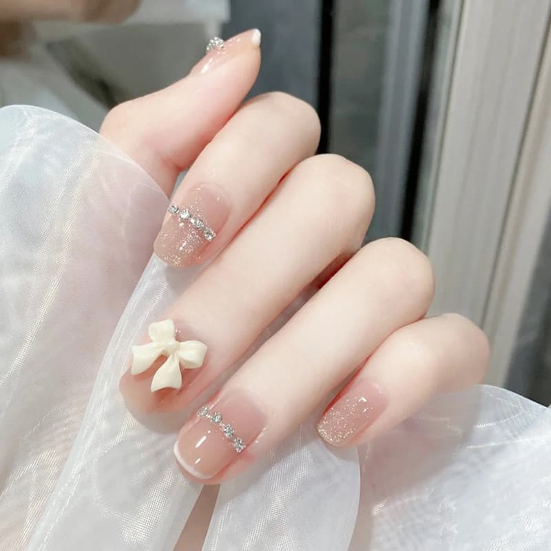 Suave cor Nude curto High-End destacável Glitter tira diamante arco Manicure vestindo unhas falsas unhas transparentes d