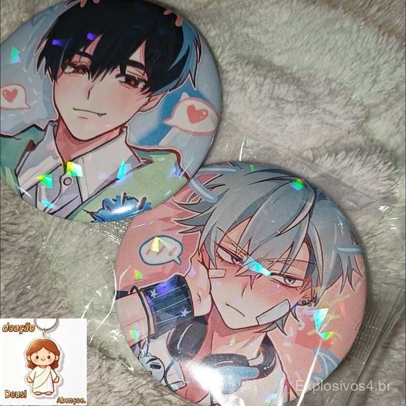 2 Pçs/Lote Anime Botão 58mm Pinos Tímido Casal Alienígena Palco Ivan Até Emblema Dos Desenhos Animados Para Mochila Aces