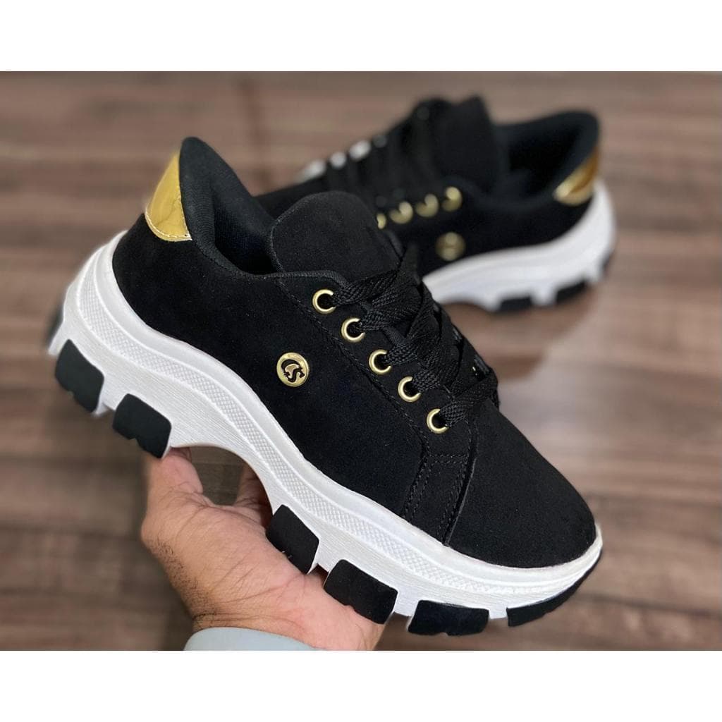 Tênis Casual com Solado Tratorado Branco – Estilo Urbano Confortável e Resistente para o Dia a Dia