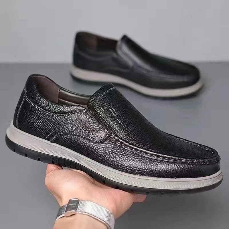 Nova moda Casual couro ervilhas masculino condução mocassins masculino