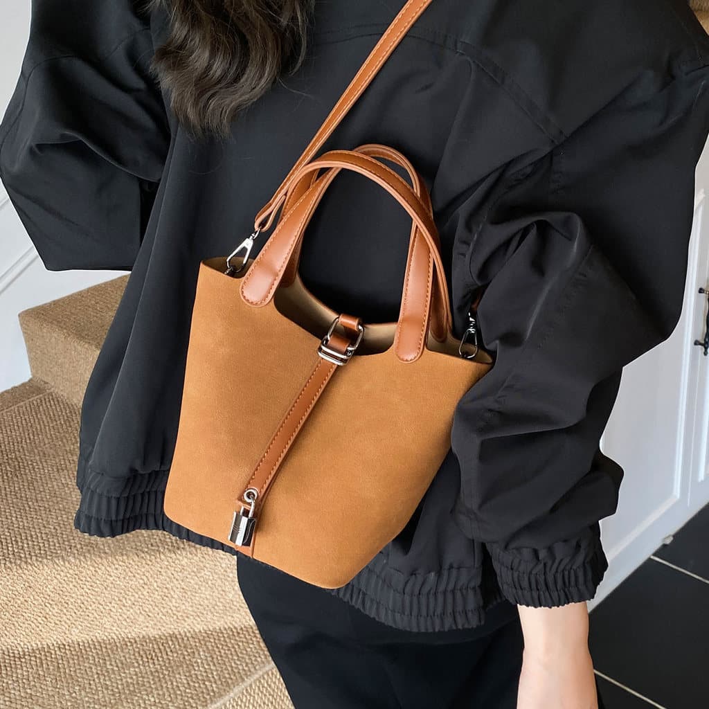 Bolsa balde retr么 fosca 2025, novo estilo, venda quente, Casual, elegante, leve, port谩til, bolsa de ombro
