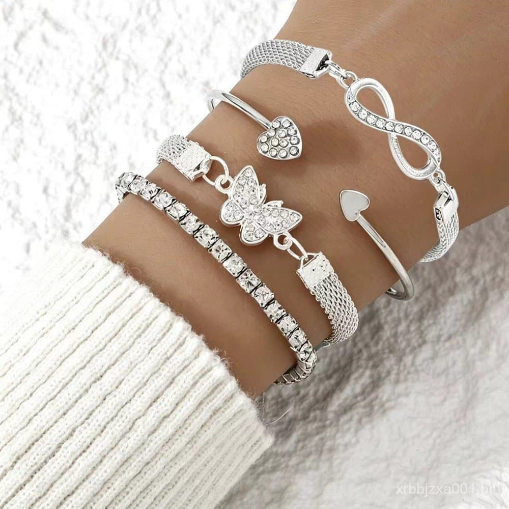 Pulseiras Delicadas Conjunto Estilo Elegante Borboleta Coração Acessório de Pulso Feminino