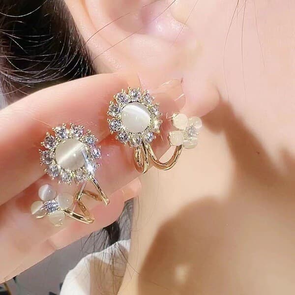 | kit brinco aço inoxidável | 【cartelas de brincos feminino】 ✼2023 novo estilo deusa flor zircão brincos feminino luz lu
