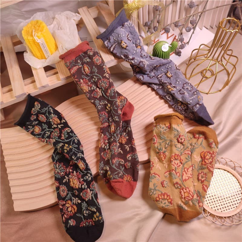 Outono inverno Dongdaemun mesmo estilo meias femininas tridimensional em relevo pilha meias Lolita Retro estilo étnico s