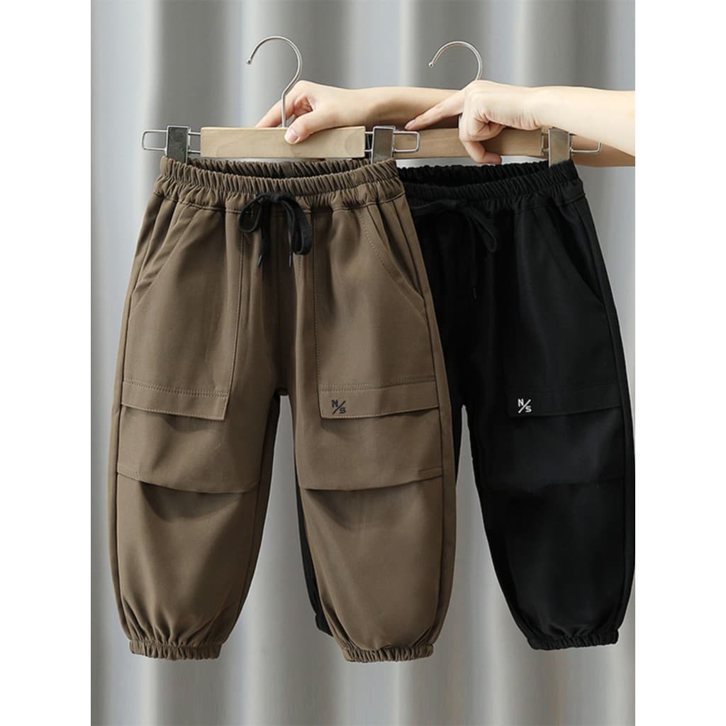 Meninos primavera outono calças 2026 novo estilo crianças médio pequeno roupas de outono moda bebê bonito macacão Casual
