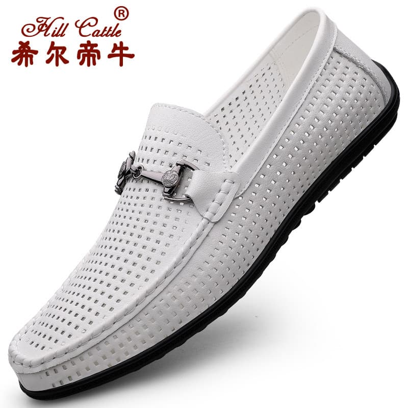 Verão oco sapatos de couro masculino respirável sapatos 2025 novo estilo pai sandálias sola macia Casual ervilhas sandál