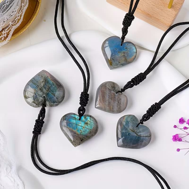 Pronto estoque Natural Labradorite cristal pedra áspera amor pingente Moonstone coração colar pedra semipreciosa jóias a