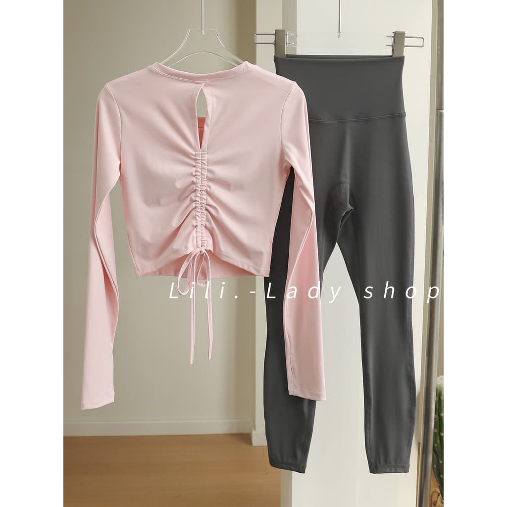 Roupas de Yoga femininas 2026 novo estilo profissional Pilates bonito treinamento esportes terno correndo de secagem ráp