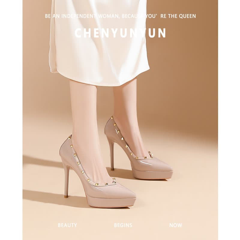 [Chen Yunyun] Rebites de couro envernizado Nude plataforma impermeável salto alto feminino salto Ultra alto sola grossa