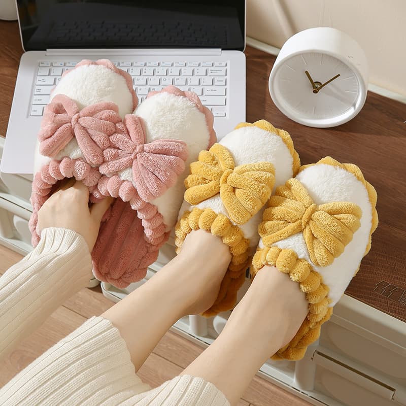 Chinelos de algodão com laço feminino inverno rosa doce fofo uso doméstico antiderrapante chinelos de pele masculinos qu