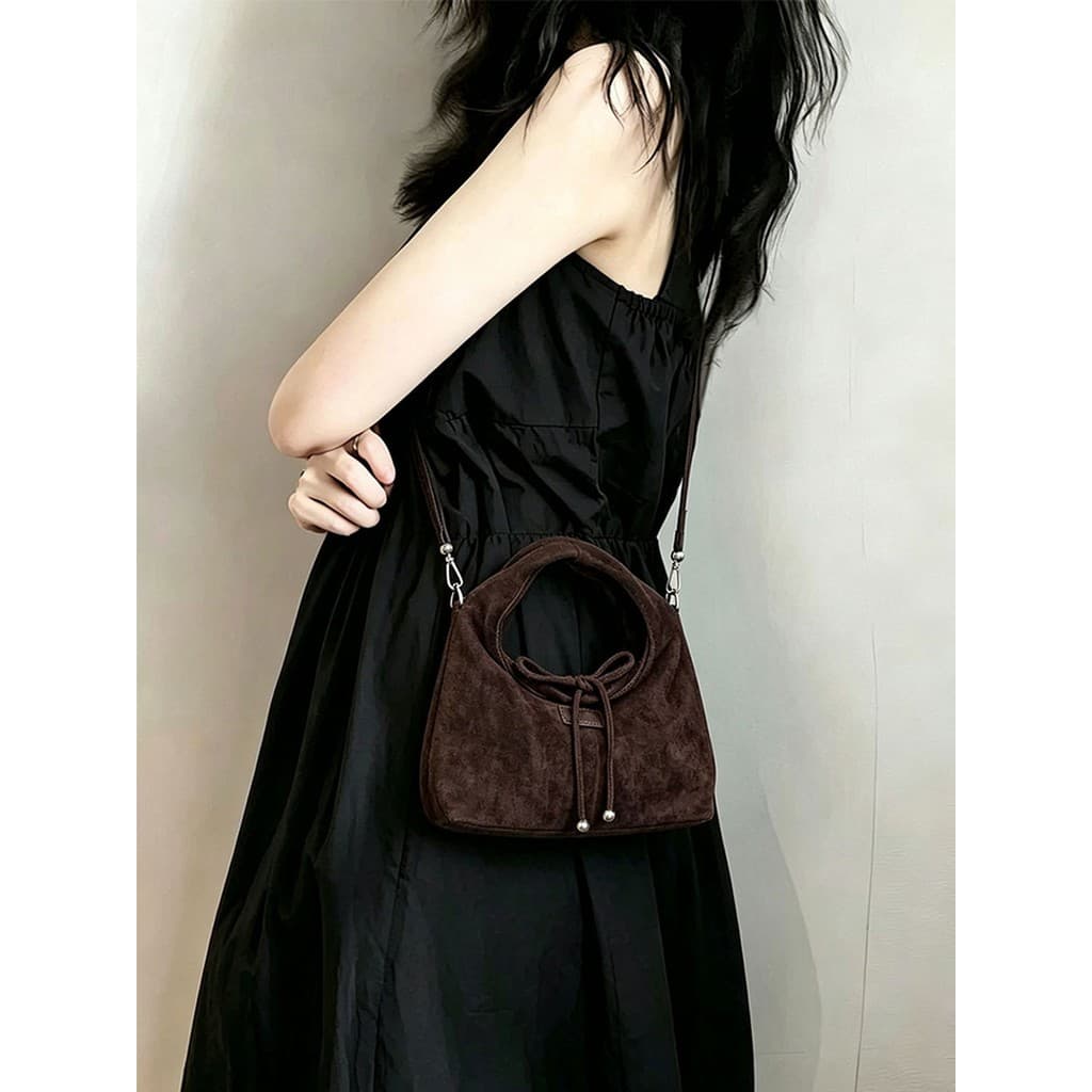 Retro Casual camurça bolsa senhoras 2026 novo estilo High-End All-Match Commuter saco de ombro saco do mensageiro