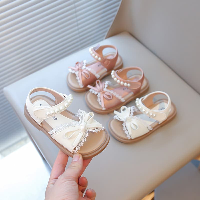 2026 verão praia pérola arco novo estilo sapatos infantis bebê sola macia moda meninas sandálias antiderrapantes sapatos