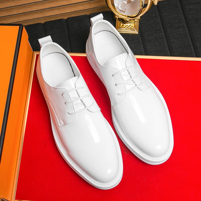 Sapatos de couro branco sapatos planos masculinos brilhante Piano competição estudante equipe coro desempenho sapatos es