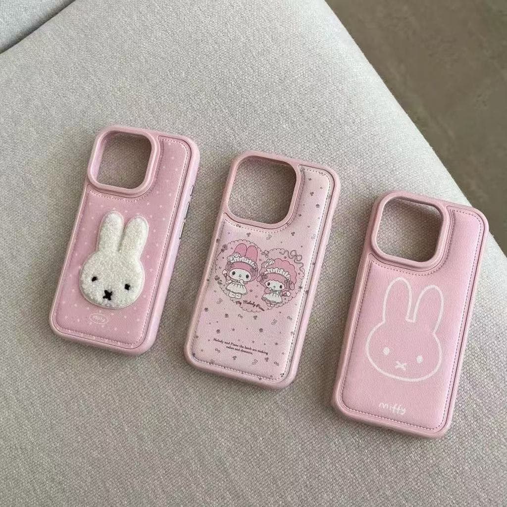 Desenhos animados bordados de couro rosa adequados para Apple 17Promax Phone Case 16 iPhone13/14/12/15 COHG