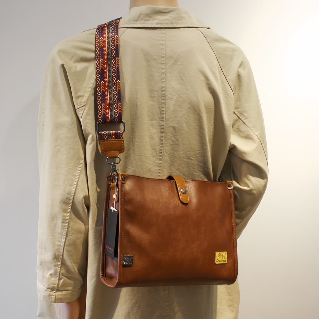 Palha StrawBox Bolsa de Ombro Masculina Japonesa ipad Trendy Casual Simples Cross-body Commuter Bag Street Wear Mochila