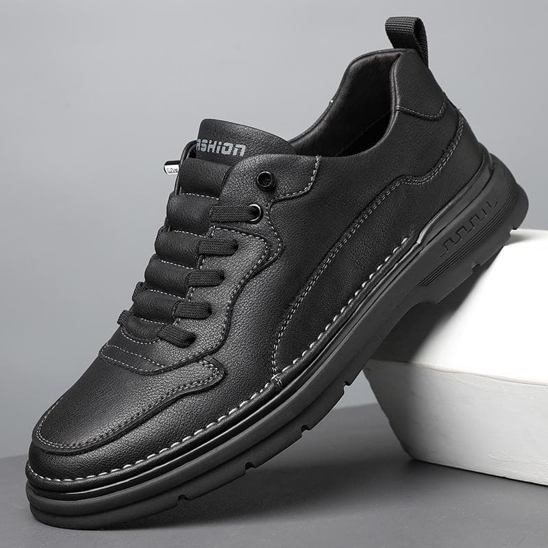 Sapatos de couro casuais masculinos estilo 2026 novo estilo couro genuíno sola macia macacão britânico antiderrapante re