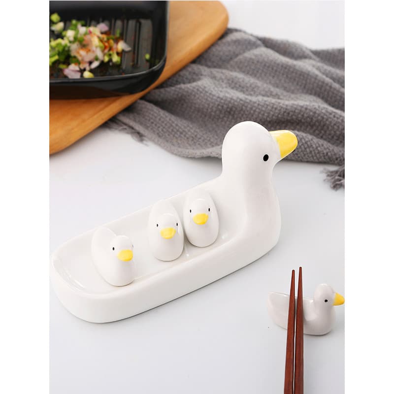 Japonês criativo patinho pauzinho resto pauzinho gaiola caixa de armazenamento mesa jantar cerâmica pauzinho resto cozin