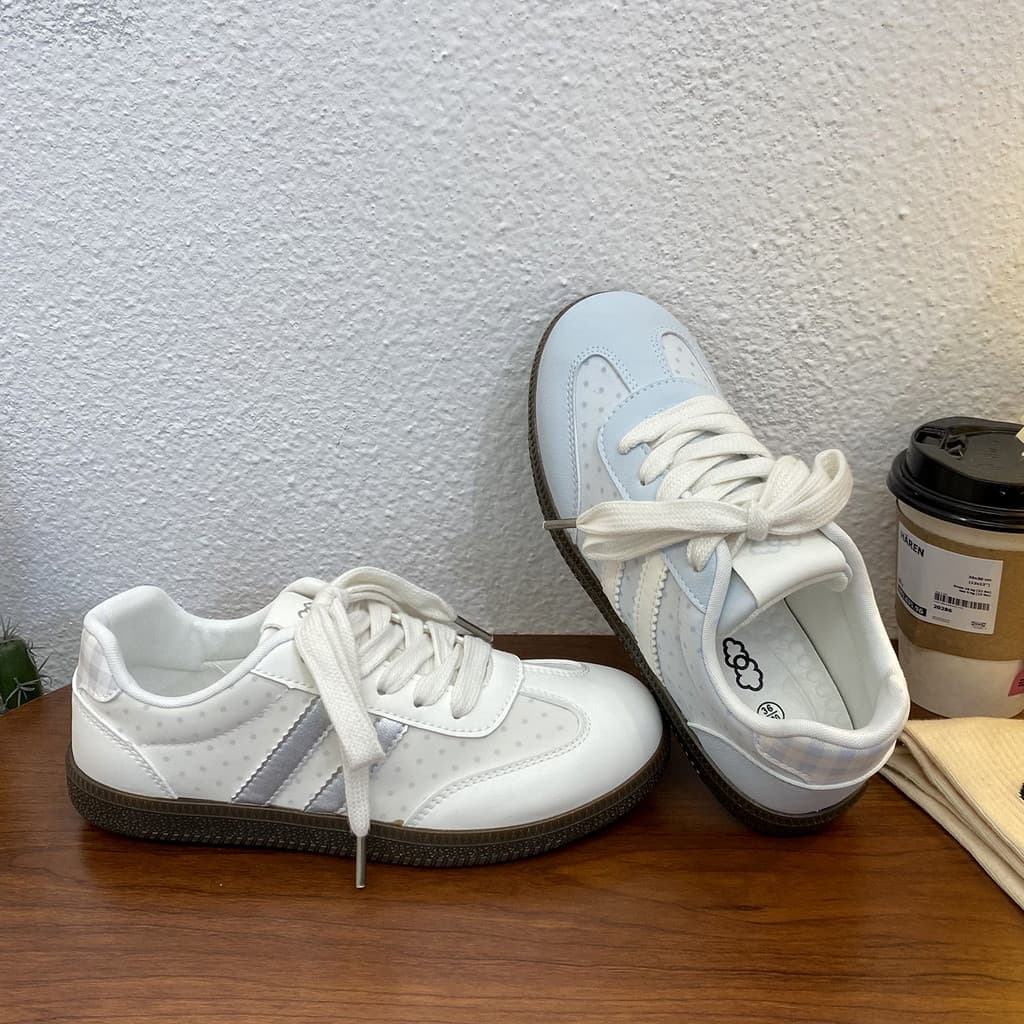 Retro alemão sapatos de treinamento 2026 primavera outono sapatos brancos meninas All-Match esportes couro tênis casuais