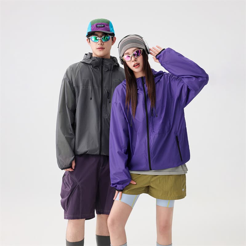 Casal jovem usar com capuz Ultra-fino Anti-ultravioleta protetor solar roupas masculinas esportes ao ar livre pesca roup