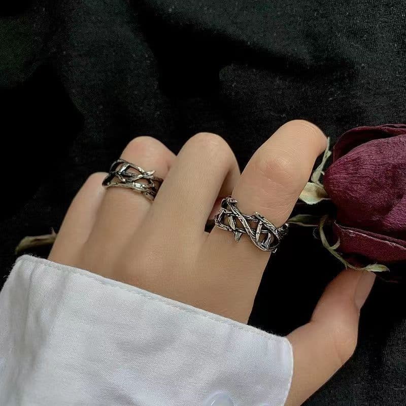 Anel vintage de estilo sombrio e moderno com motivos de videira e espinhos, acessório unissex da moda, anel de liga excl