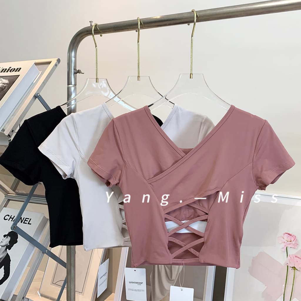 Puro desejo estilo doce menina quente camiseta de manga curta Design de verão nicho oco apertado curto roupas de Yoga co
