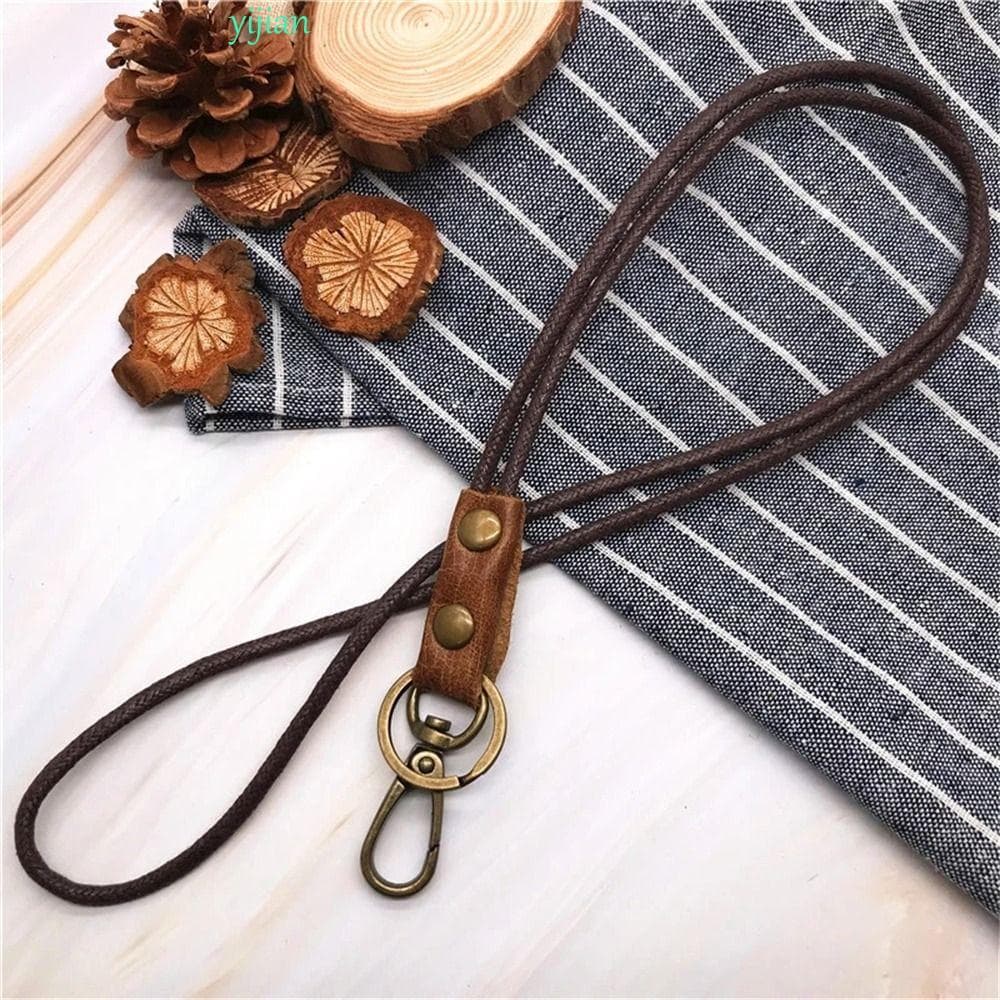 YIJIAN Cordão De Couro Retrô Fashion Porta-Crachá Chaveiro Genuíno Cartões De Trabalho