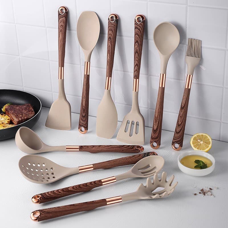 Novo conjunto de utensílios de cozinha de silicone com 11 peças, com cabos em madeira com acabamento dourado, antiaderen