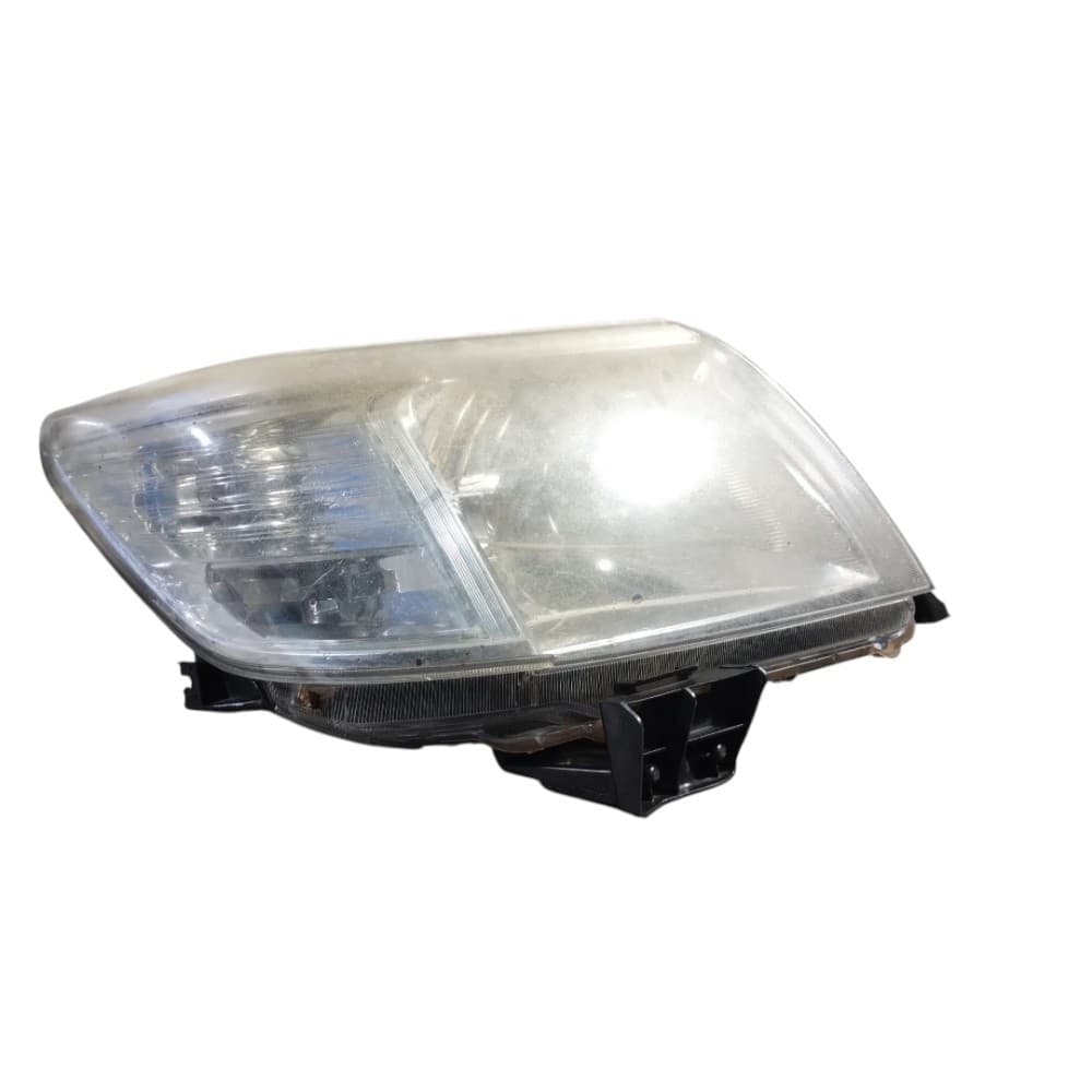 Lente dianteira direita Toyota Hilux 2012 a 2015 811100K450