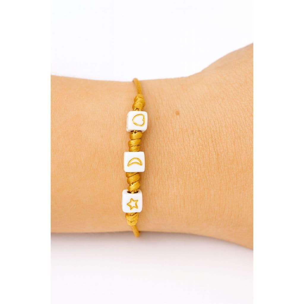 Pulseira Dourada Céu & Amor – Estrela, Lua e Coração com Significado e Estilo