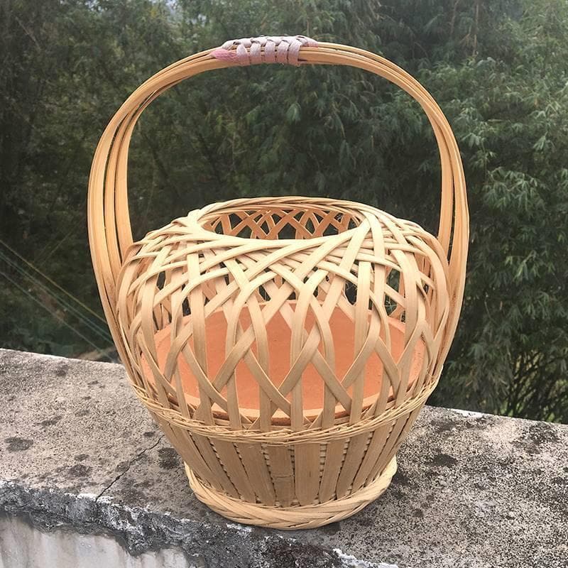 Gaiola de secagem à moda antiga, tecelagem de bambu, carvão, cesta de fogo, queima de carvão, fogão de aquecimento, gaio