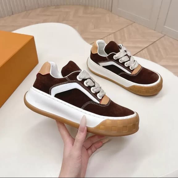 26 novos tênis estilo europeu, tênis tamanho L, sapatos masculinos luxuosos, tênis casuais femininos.
