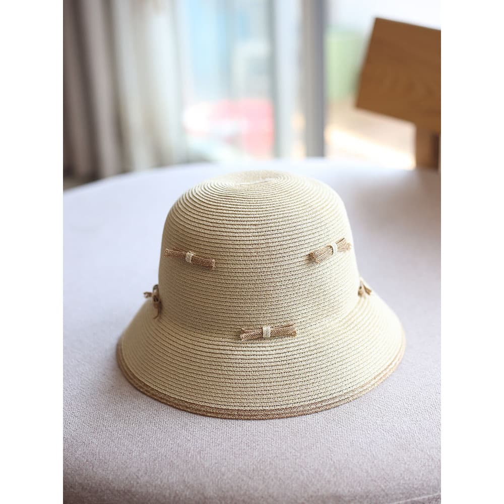 Xiaoxiangfeng contraste cor arco balde chapéu feminino verão protetor solar chapéu de palha doce chapéu de sol simples A